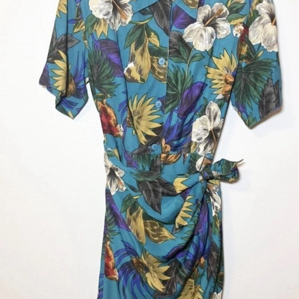 VNTG Tropical Floral Teal Wrap Midi Dress Colorful Hawaiian Parrot USA‎